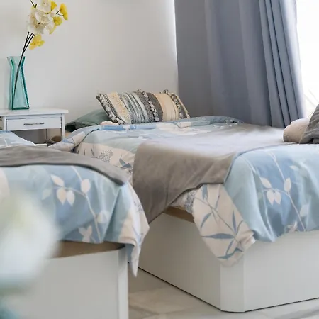 Apartment In Complex Altamira With Direct Ocean View *