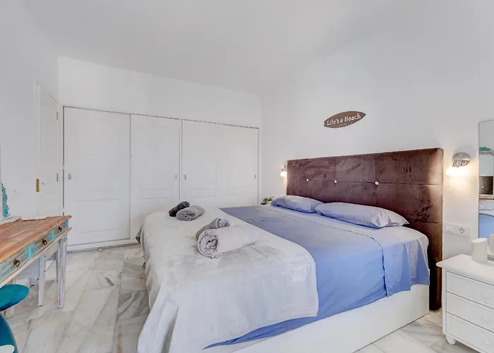 Apartment In Complex Altamira With Direct Ocean View