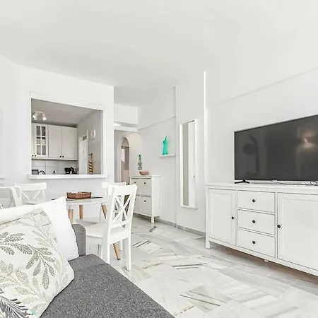 In Complex Altamira With Direct Ocean View דירה