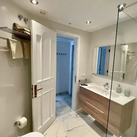 In Complex Altamira With Direct Ocean View *