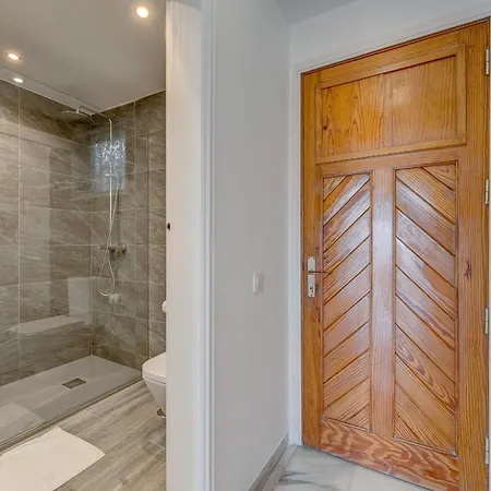 In Complex Altamira With Direct Ocean View شقة