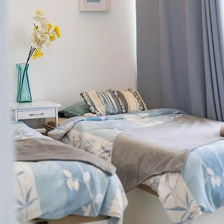 In Complex Altamira With Direct Ocean View شقة