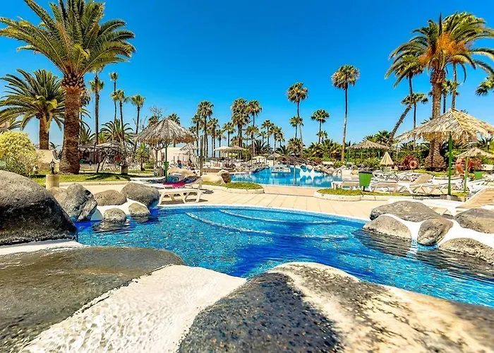 In Complex Altamira With Direct Ocean View דירה *