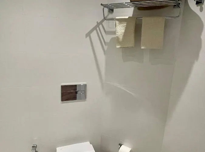 In Complex Altamira With Direct Ocean View אדחה