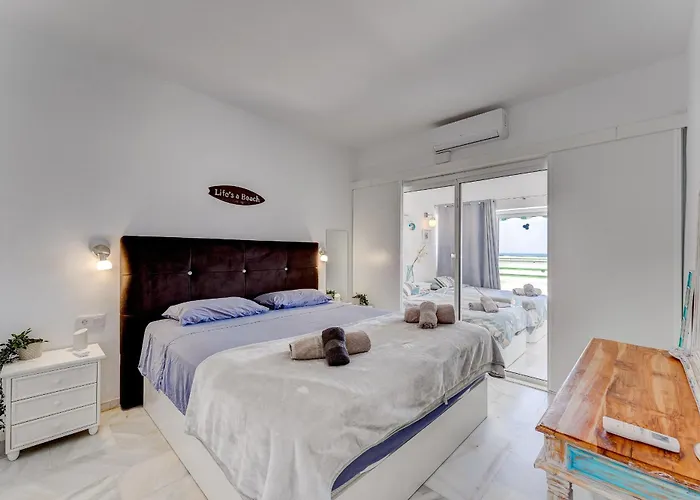 In Complex Altamira With Direct Ocean View דירה *